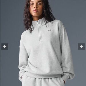 ALO Yoga Men's Light Gray Zip-Up Sweater